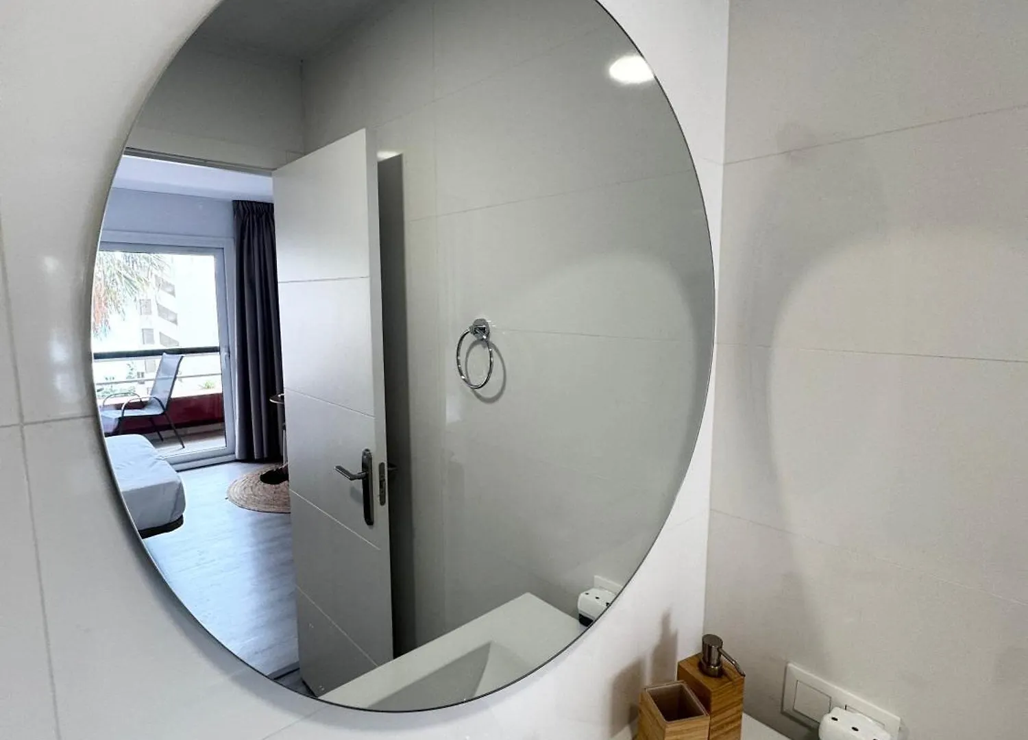 Marbella Beachfront Studio - Eaw Homes Appartamento